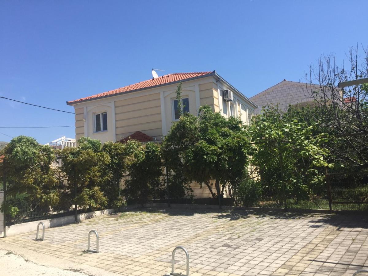 Villa In Seget Трогир Екстериор снимка
